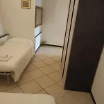 Max's House