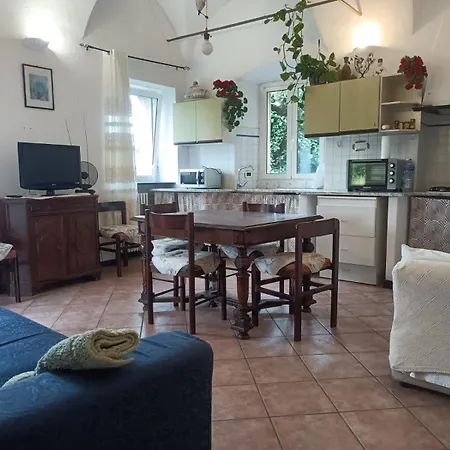 Max's House Apartmán Finale Ligure