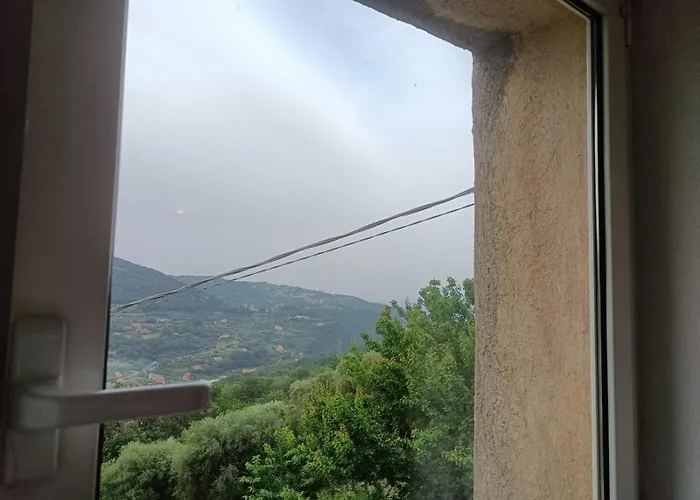 Max's House Finale Ligure